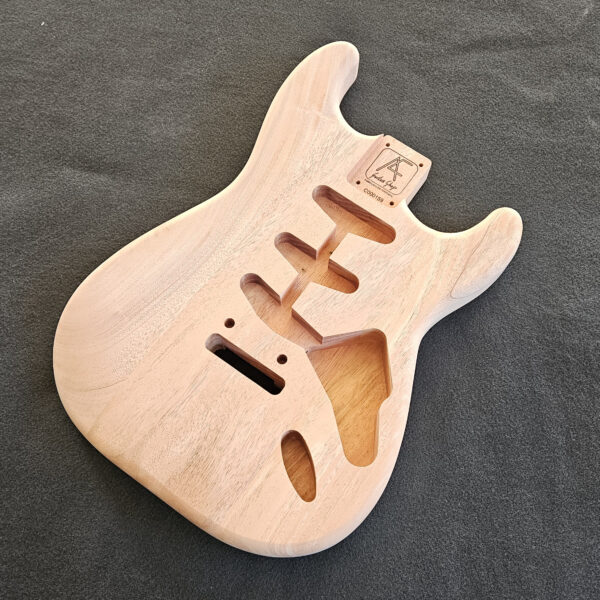 AC Strat Style Mahogany Body - C000159 - Image 3