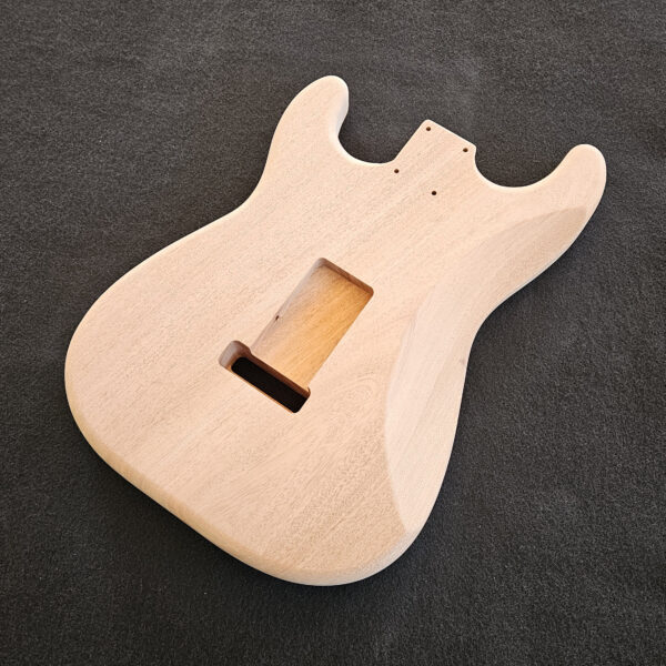 AC Strat Syle Sipo Body - C000165 - Image 4