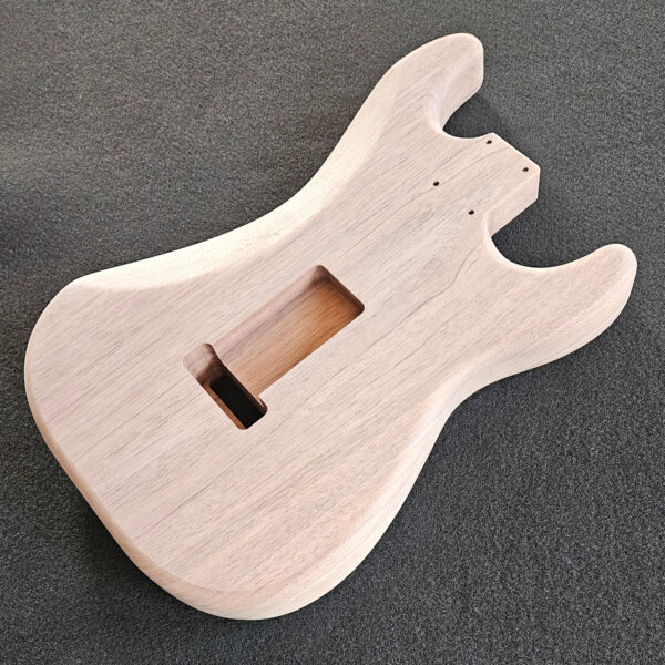 AC Strat Style American Walnut Body LH - C000228 - Image 4